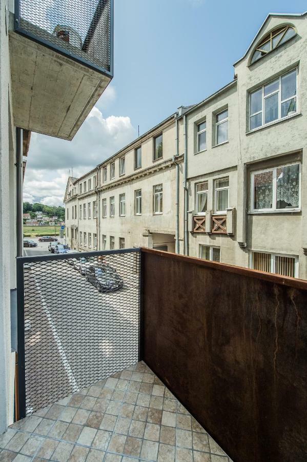 Brand New Studio In Old Town By Hostlovers Kaunas Eksteriør billede
